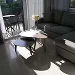 Mon