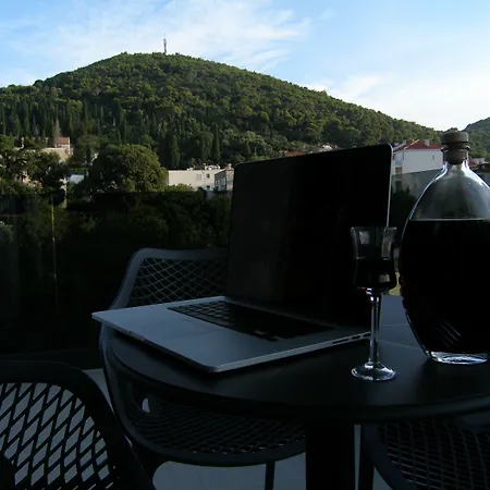 Mon * Dubrovnik