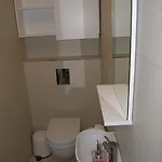 Mon *